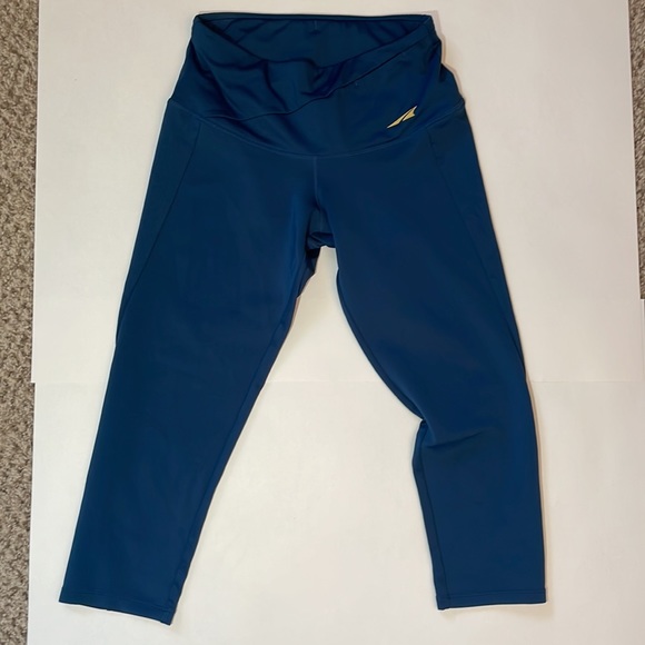 Altra blue crop running tights size S - Picture 5 of 9